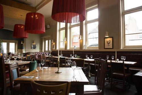 The Station 3* Londra